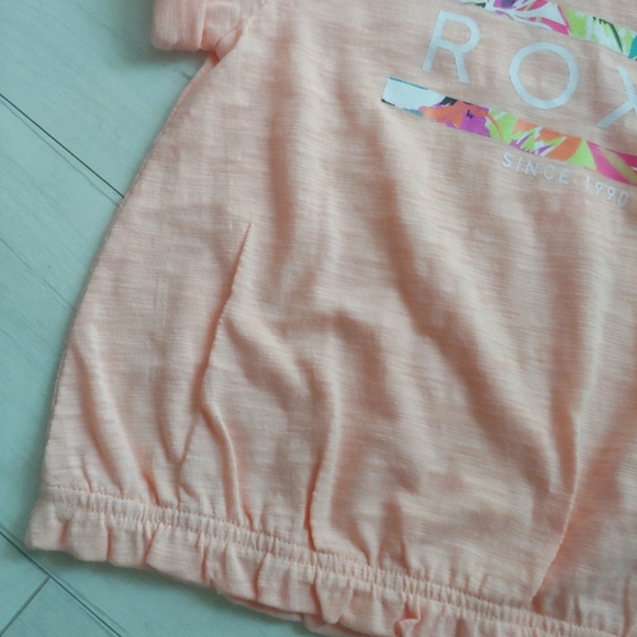 ROXY NEW Short Sleeve Top & Floral French Terry Shorts - Picture 6 of 12